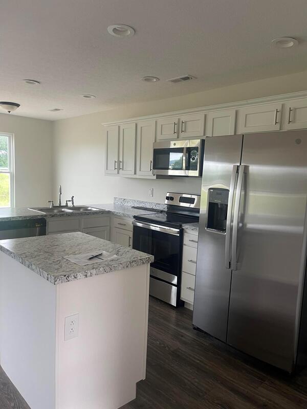 46 Christian Ct, Hurricane, WV 25526 Condo for Rent in Hurricane, WV