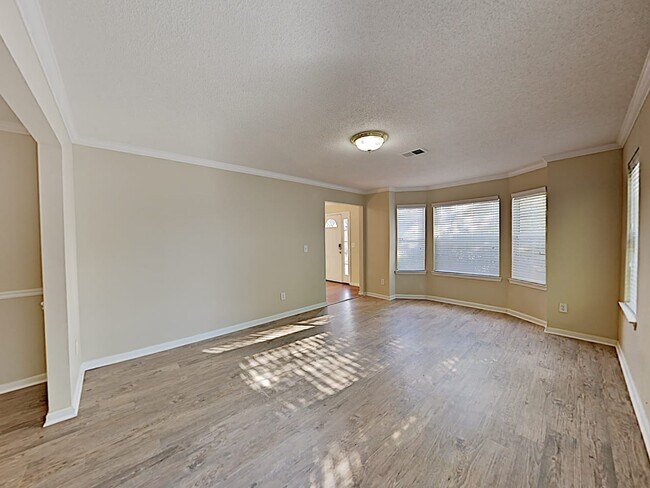 Building Photo - 862 Cascade Xing SW