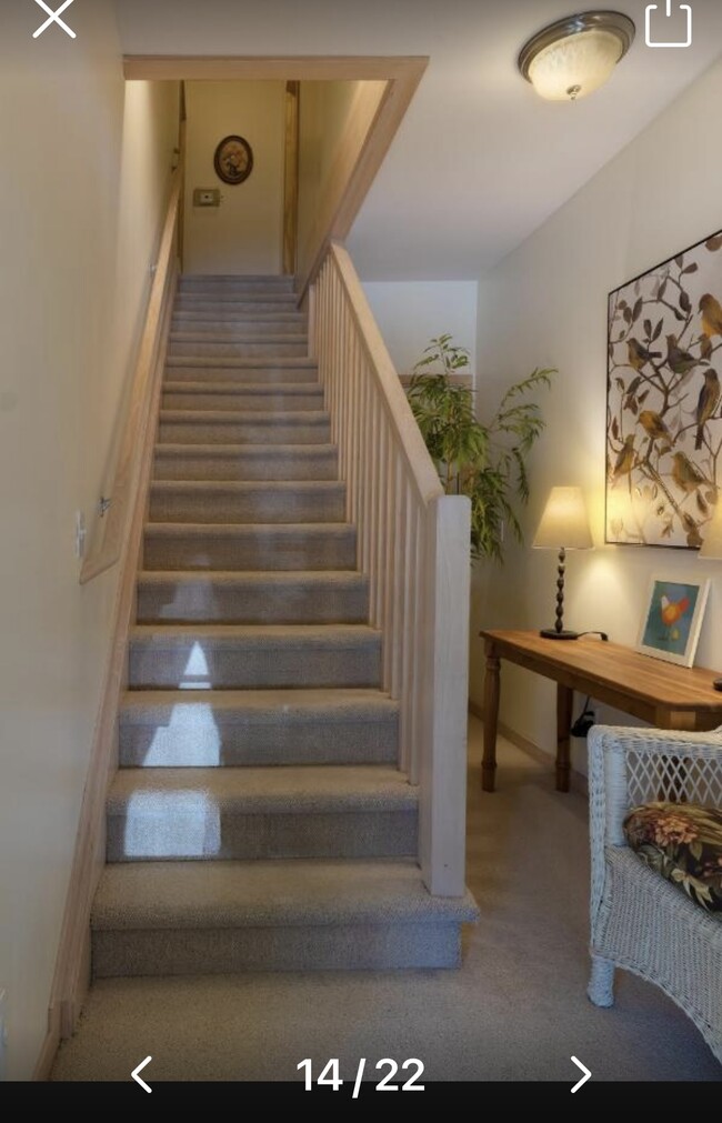 Building Photo - 98 W Center St