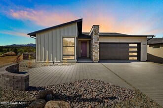 Building Photo - 1340 Rockwood Dr