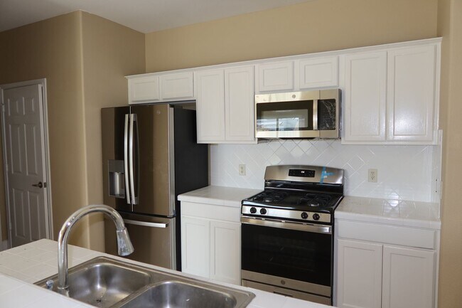 Foto del edificio - Agavae - MLK / 183 - Remodeled 3BD 2.5BA -...
