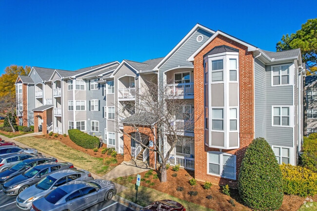 Building Photo - Avana Creekside