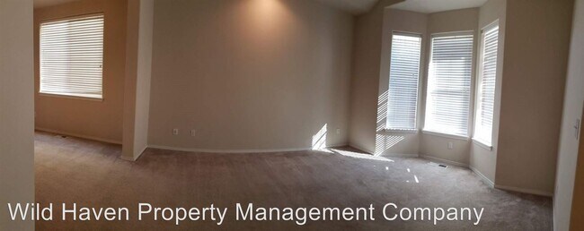Building Photo - 4 br, 2.5 bath House - 413 Roger Smith Dr.