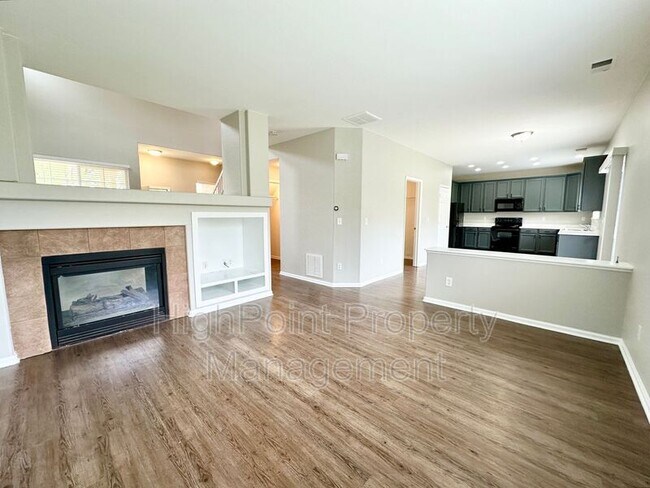 Building Photo - 14827 E 118th Ave