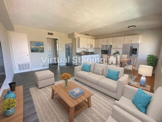 Building Photo - 1226 W 98th St