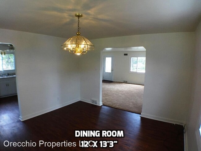 Building Photo - 3 br, 1 bath House - 3901 Hanlin Way