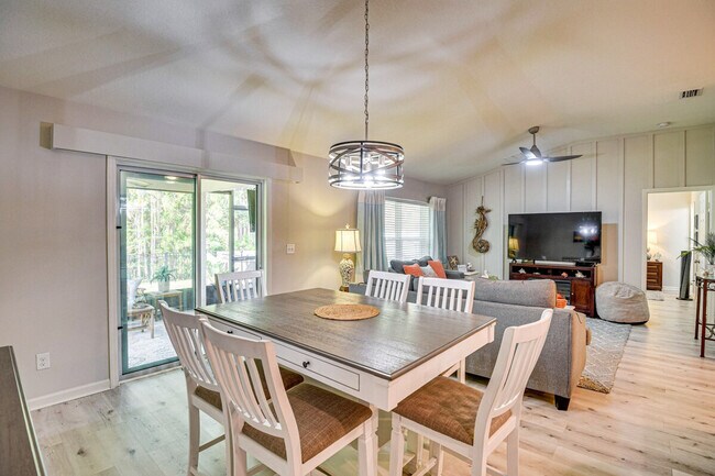 Foto del edificio - 123 Pergola Pl