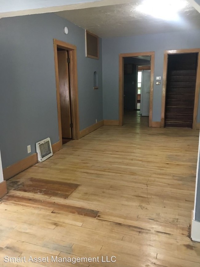 Foto del edificio - 714-714 Delafield St