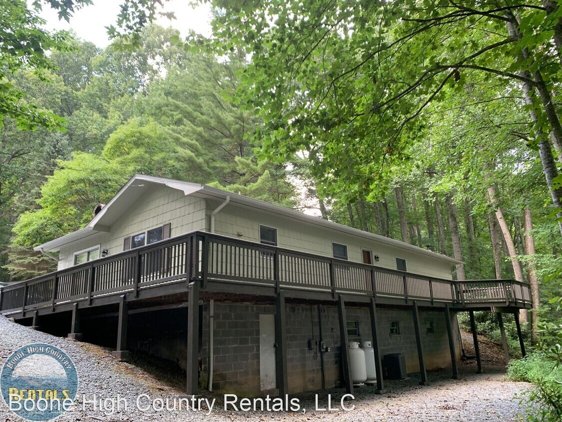 2 br, 1 bath House 459 White Oak Road House for Rent in Boone, NC