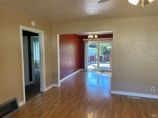 Building Photo - 212 Hermosa Ave