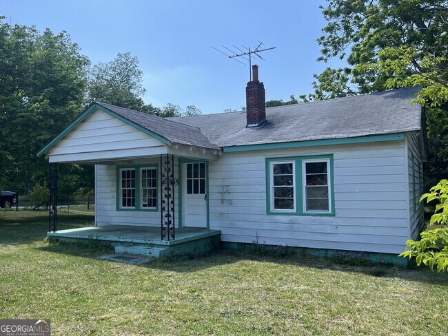 Building Photo - 155 Melton St