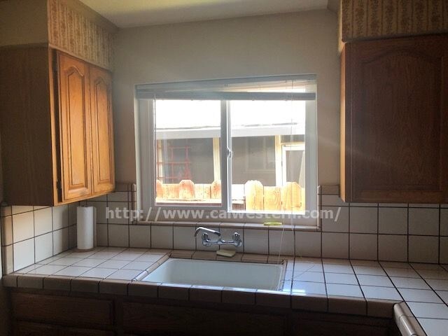 Foto del edificio - 3/1 House ...needs TLC