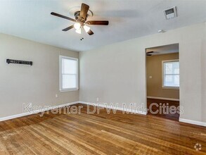 Building Photo - 5713 6th Ave
