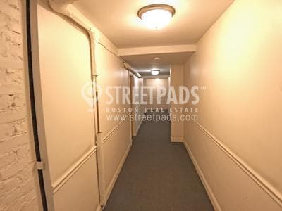 Building Photo - 1 bedroom in Brookline MA 02446