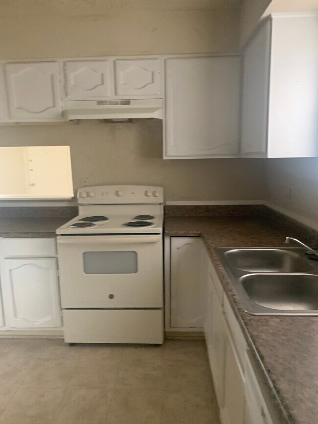 Foto del edificio - 16347 Sky Blue Ln