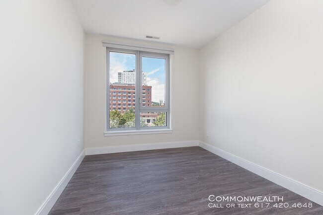 Foto del edificio - South End 2 bed Roof Deck 9/1