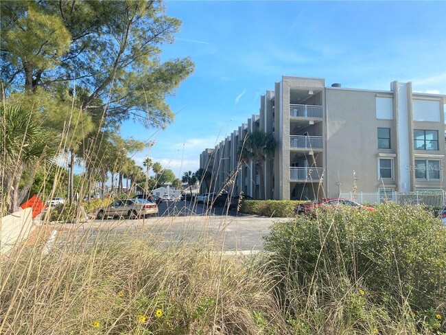 Foto del edificio - 200 1st Ave