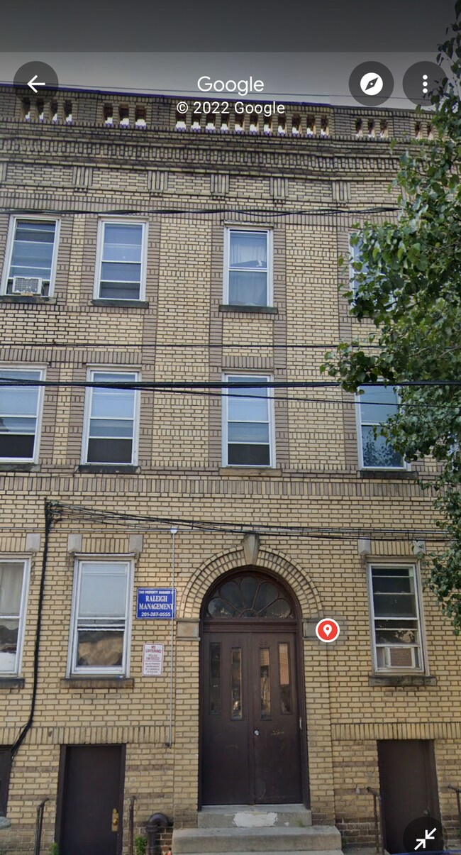 Foto del edificio - 66 Wallis Ave