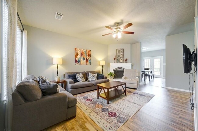 Foto del edificio - 11345 Avering Ln