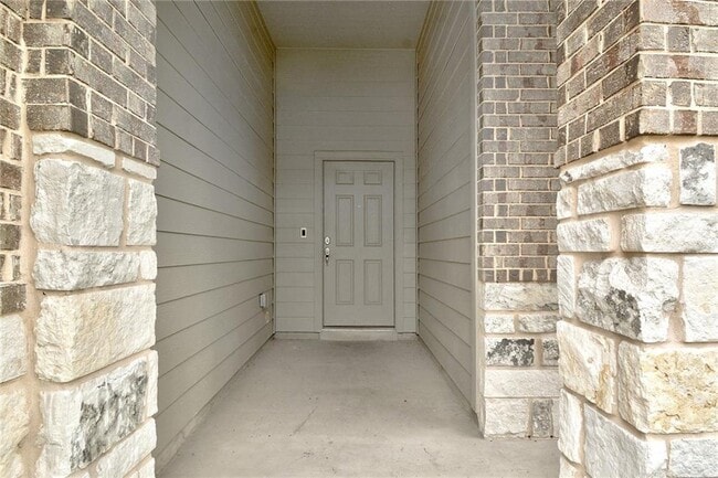 Building Photo - 21716 Windmill Ranch Ave