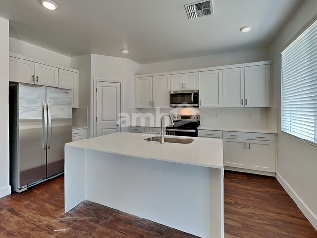 Foto del edificio - 17116 W Townley Ave