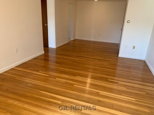 Foto del edificio - 26 Heath Rd