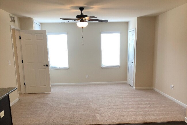 Building Photo - 8132 Williamstown Dr