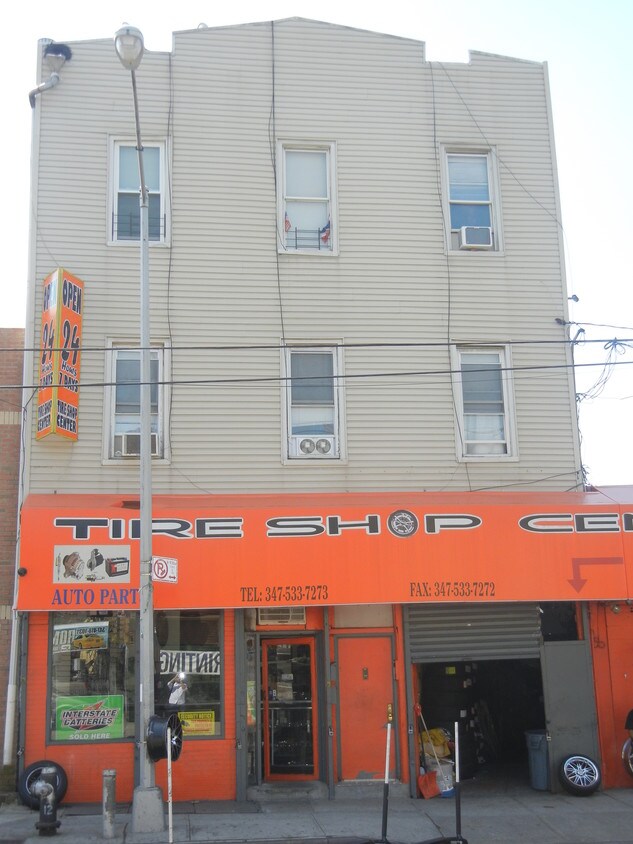 Primary Photo - 112 Jamaica Ave