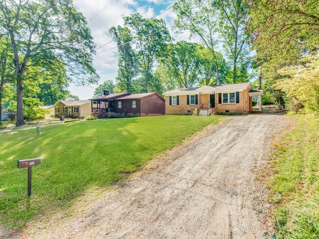 Building Photo - Charming 3-bedroom, 1-bath home in Stanley, NC