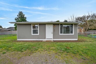 Building Photo - 300 SE 100th Ave