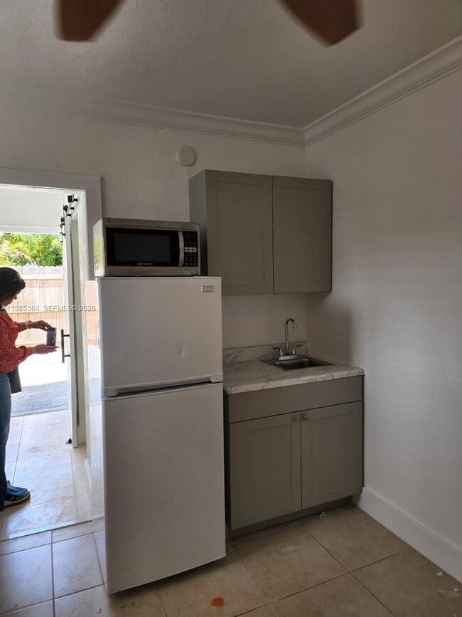 Foto del edificio - 8871 NW 15th St