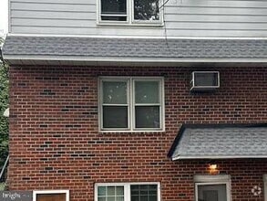 Building Photo - 1022 Fox Chase Rd