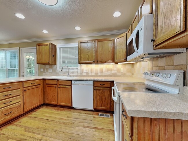 Building Photo - 5009 Alpha Terrace Ln
