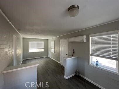 Foto del edificio - 6637 Oasis Ave