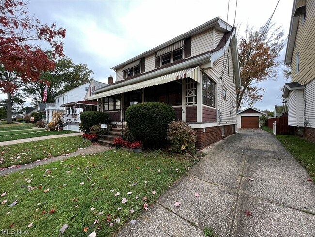 Building Photo - 16400 Melgrave Ave