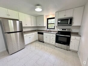 Building Photo - 6416 Verona Rd