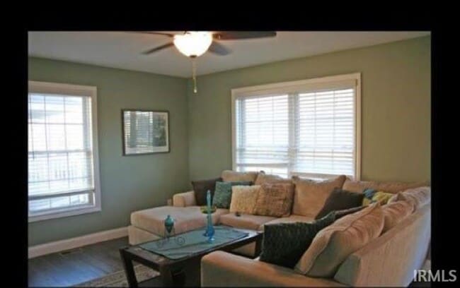 Foto del edificio - 2282 S Samuel Ln