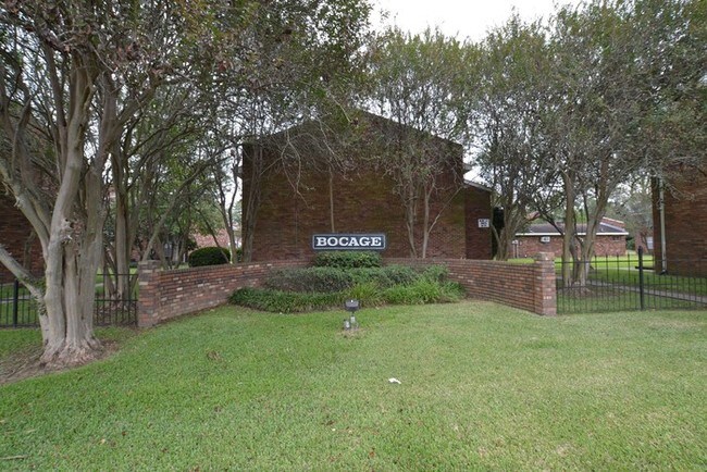 Building Photo - 1701 Lobdell Ave