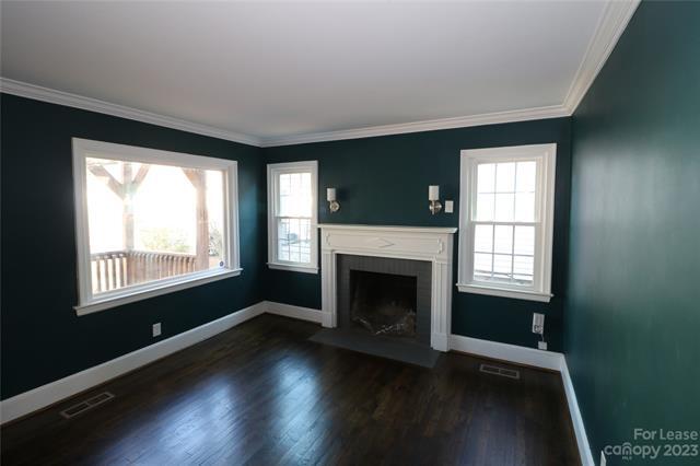 Building Photo - 2227 Celia Ave