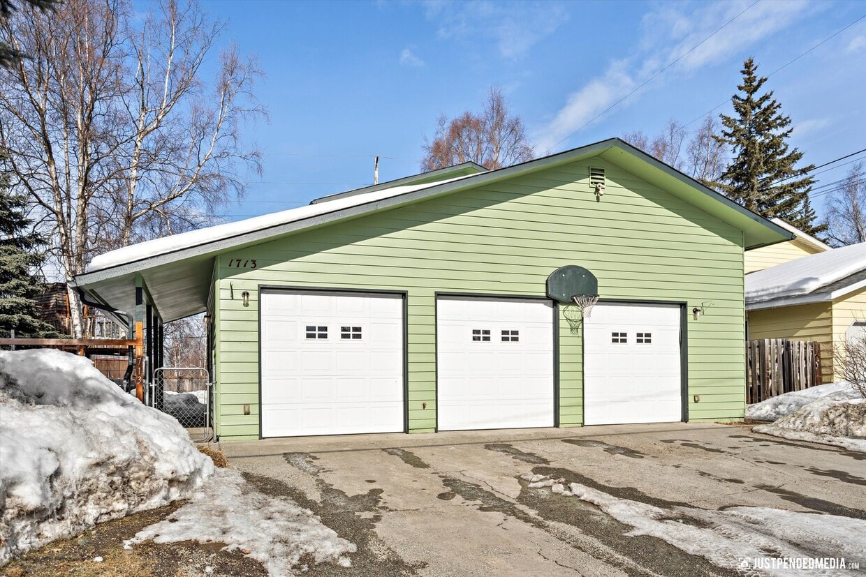 Foto principal - 1713 Northwestern Ave