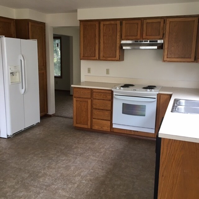 Foto del edificio - 17545 NW Woodmere Ct