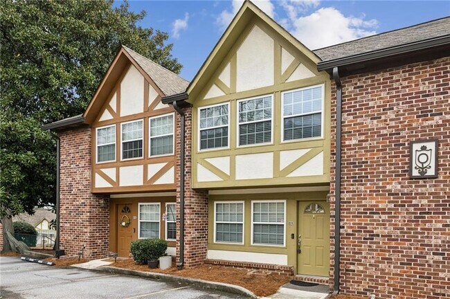 Foto del edificio - 2825 Ne Expressway Unit O2