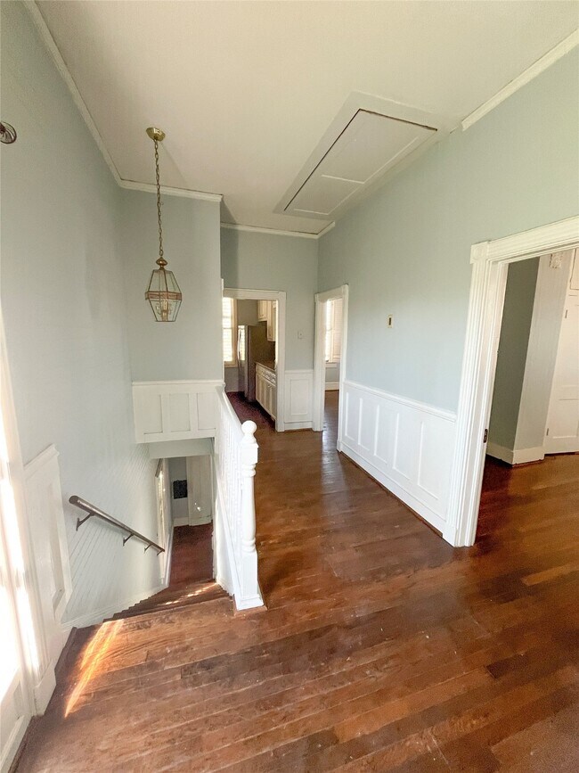 Foto del edificio - 901 Broadway Avenue J