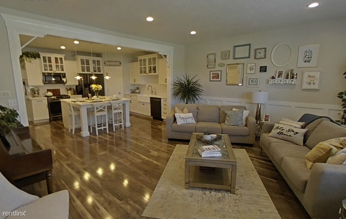 Primary Photo - 3 br, 3.5 bath Townhome - 3624 East Flint ...