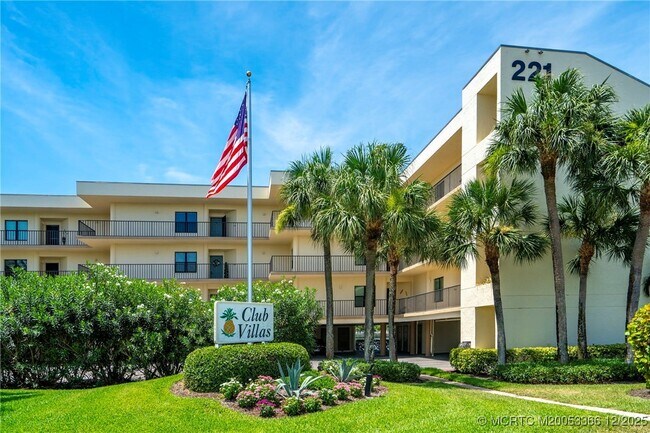 Foto del edificio - 221 NE Plantation Rd