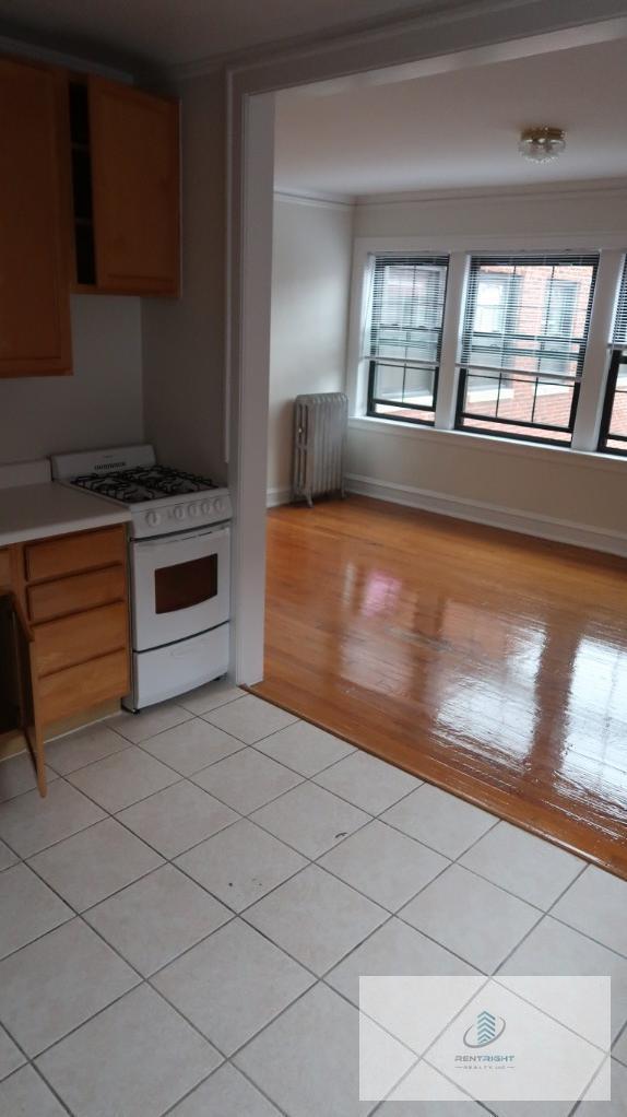 Foto del edificio - 1712 W Albion Ave