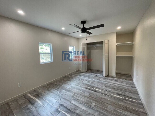 Foto del edificio - 11901 Haskel Creek Rd