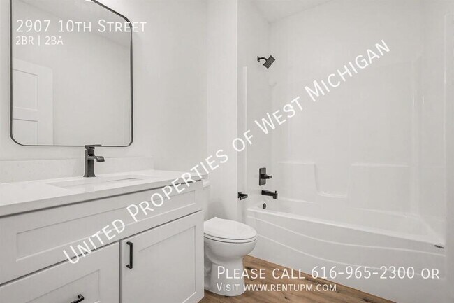 Building Photo - 2907 10th St
