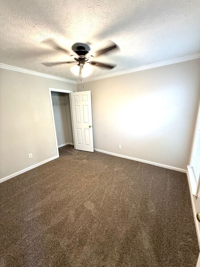 Foto del edificio - ** 3 Bed 2 Bath located in Thorington Trace ** Call 334-366-9198 to schedule a self tour