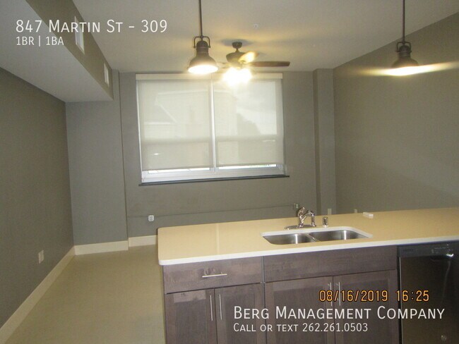 Foto del edificio - One Bedroom One Bath